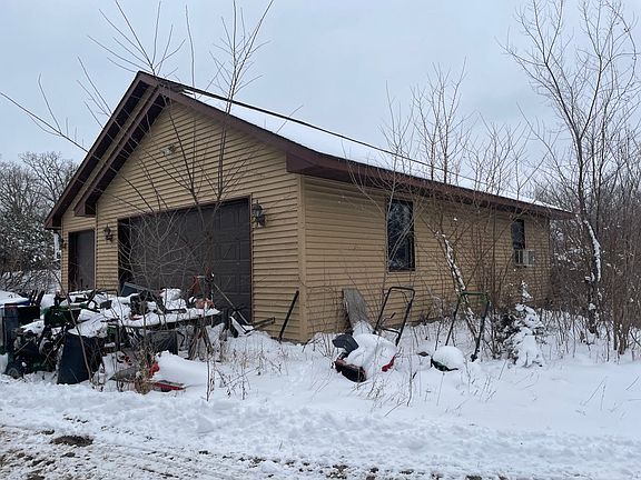 3rd image of 18015 Kelly Lake Rd