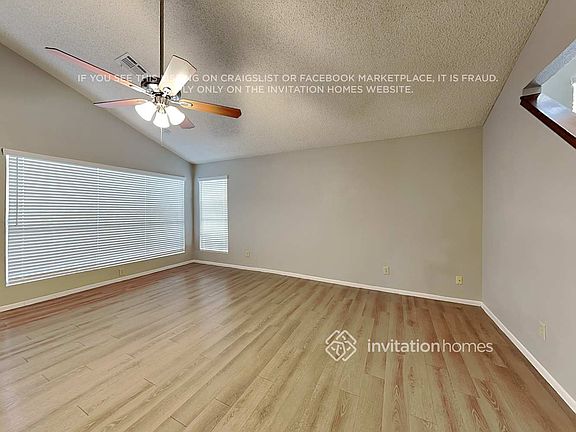 5th image of 446 E Wescott Dr