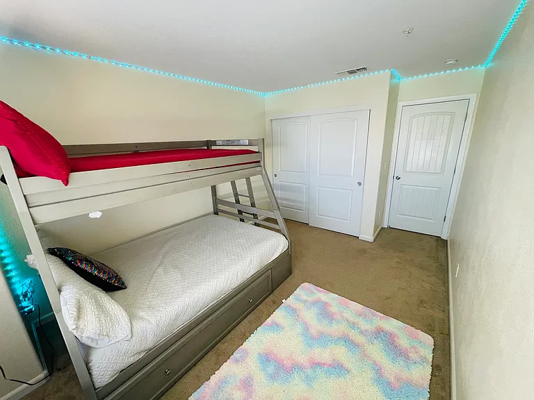 274 Altadena Cir — Photo 6