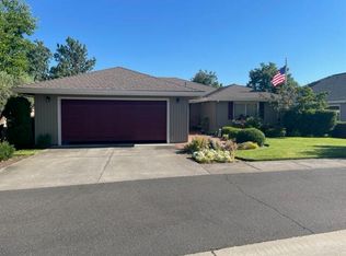 3190 Chandler Egan Dr, Medford, OR