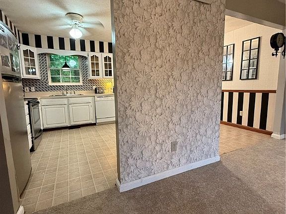 4th image of 211 Geronimo Dr