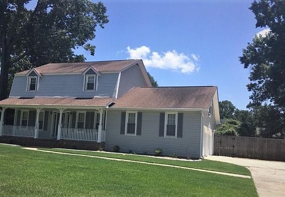 3rd image of 225 Smythe Dr