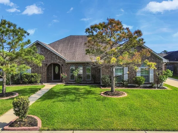 6827 Davy Crockett Dr, Manvel, TX 77578