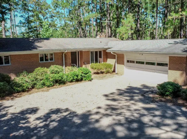 956 Rays Bridge Road, Whispering Pines, NC 28327