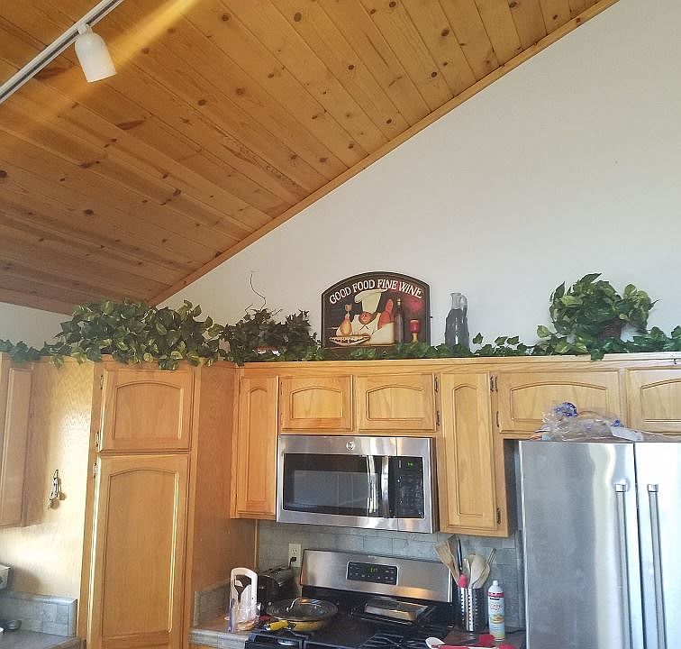 2nd image of 2248 Saint Bernard Dr