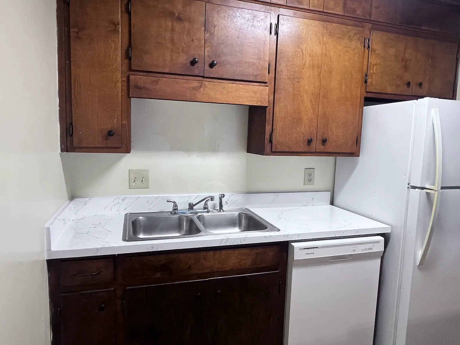 2 bed, 1300 sqft, $900 — Photo 3