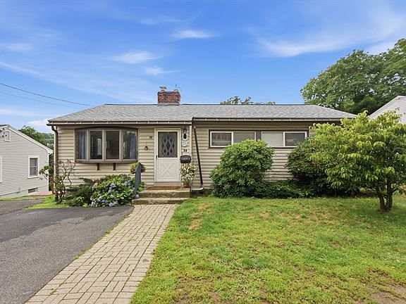2nd image of 32 Brayton Rd
