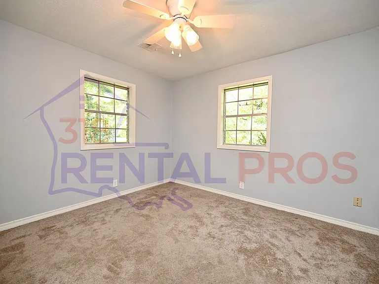 205 Ragan St — Photo 24