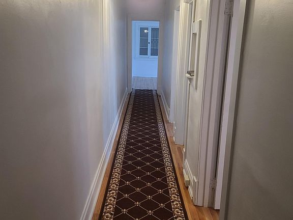 2nd image of 1106 Oak Hill Ave Unit 2A