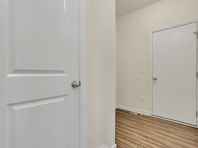 241 Sunstone Ln — Photo 9