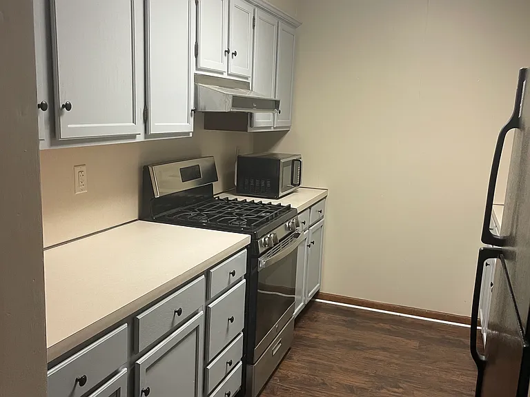 105 Main St #2 — Photo 8