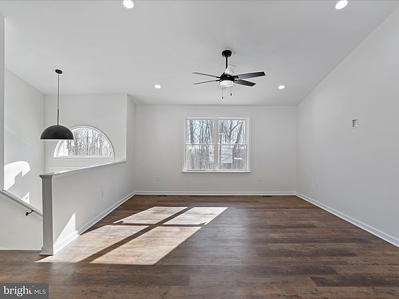 4th image of 114 Mountain Lodge Dr