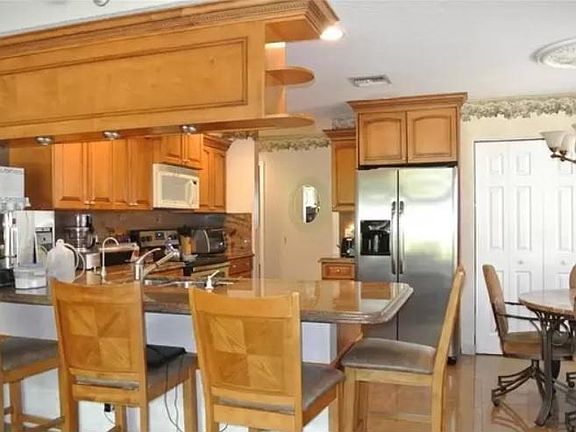 3rd image of 3712 Miramontes Cir