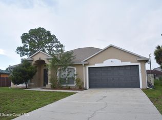458 Fitzsimmons St SW, Palm Bay, FL 32908
