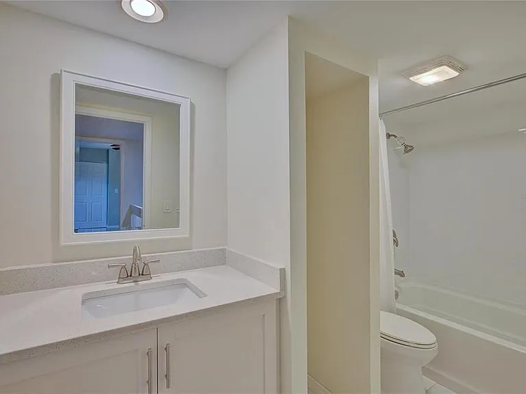 2612 2nd Ct — Photo 11
