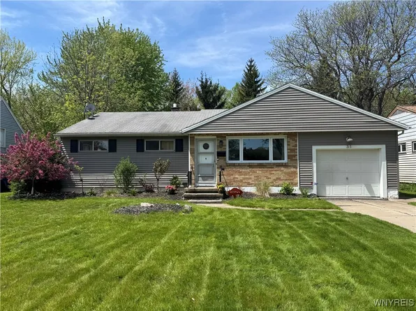 31 Imperial Dr, Amherst, NY 14226