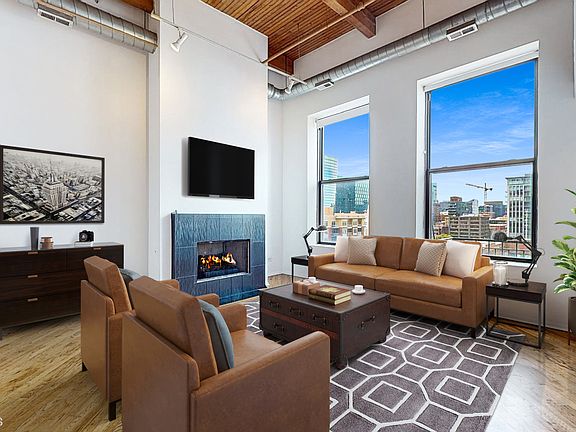2nd image of 616 W Fulton St APT 609