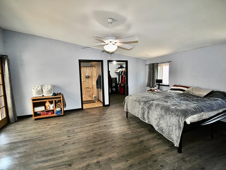 744 NW Claypool St — Photo 6