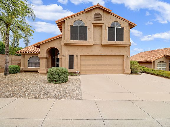 3rd image of 1255 E Villa Maria Dr