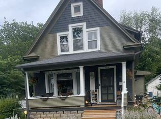 424 N Vail St #B, Geneseo, IL 61254
