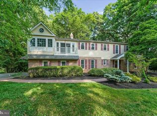 686 Limehouse Rd, Wayne, PA 19087