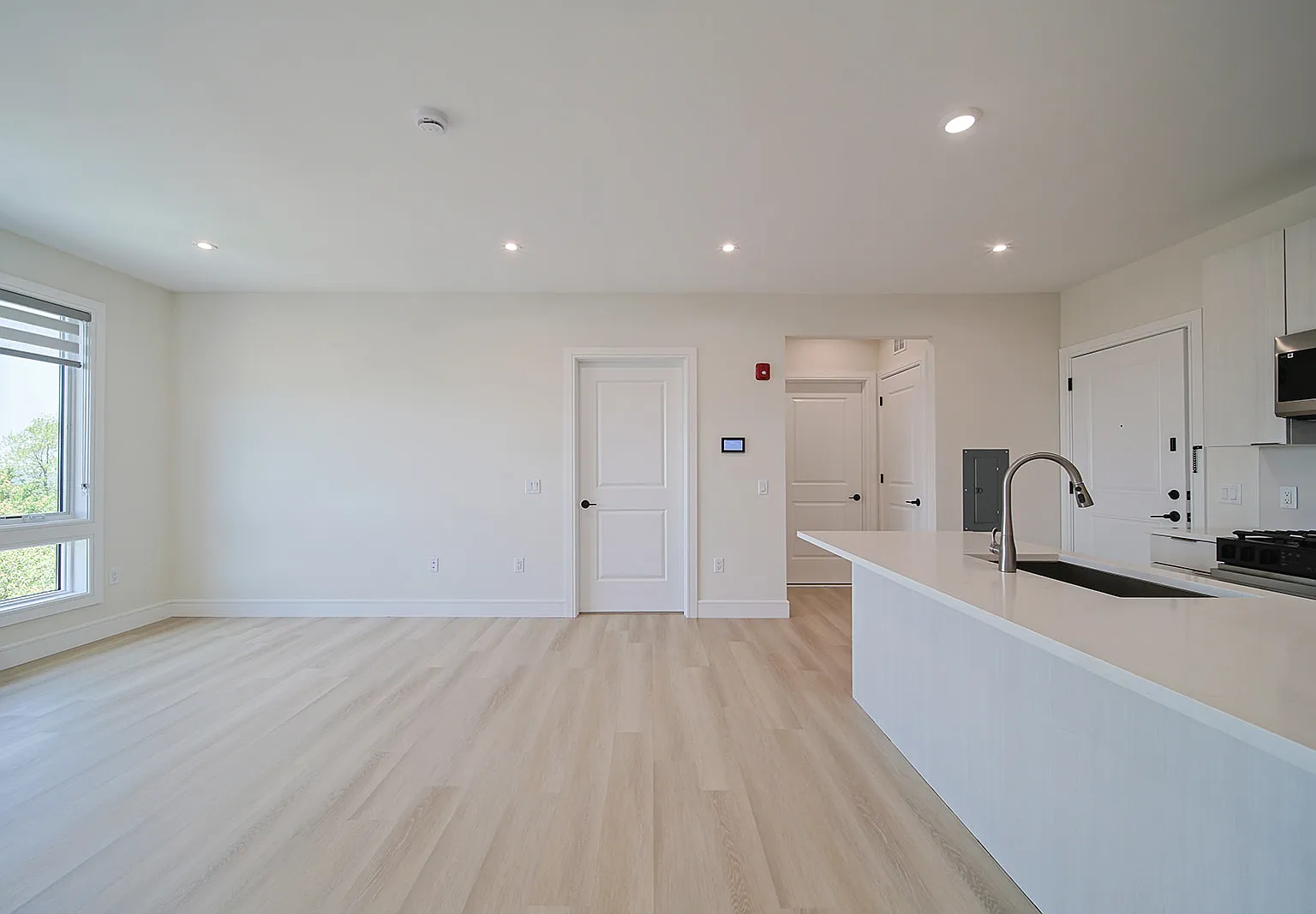 2 bed, 1200 sqft, $3,500 — Photo 1