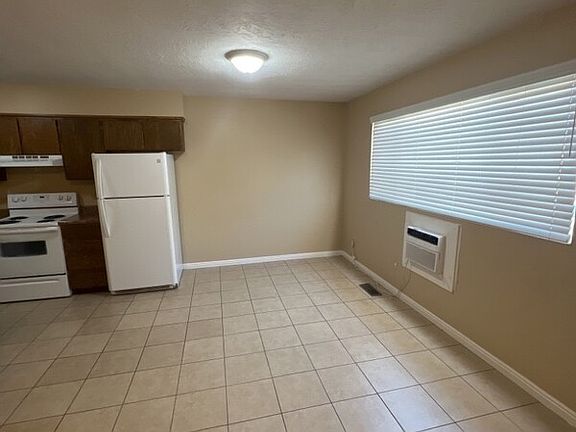 3rd image of 120 W 100 S APT 12