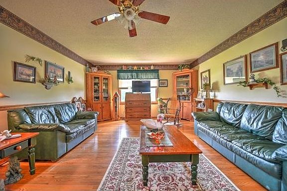 4th image of 206 Judys Ln