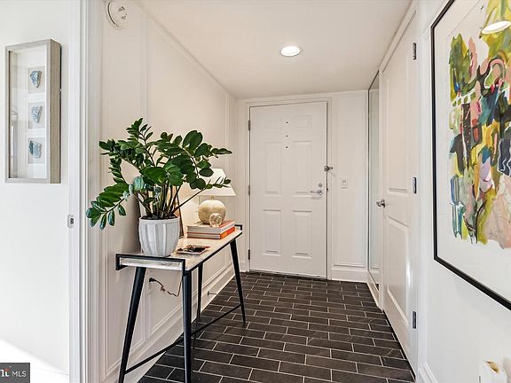 2nd image of 11800 Sunset Hills Rd Unit 606