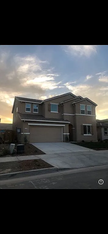 469 Denise Dr photo 1