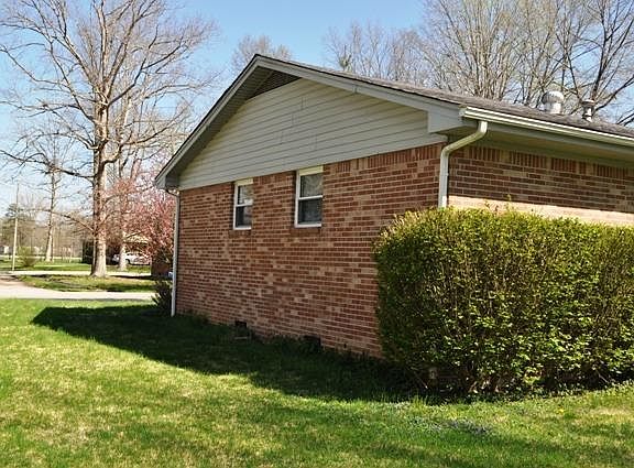 5th image of 63 Airwood Dr