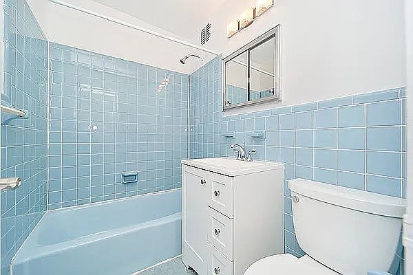 2nd image of 131 E 17th St #13A