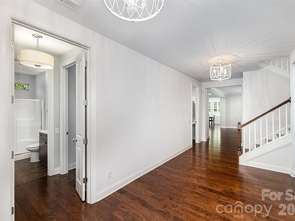 4th image of 13620 Castleford Dr