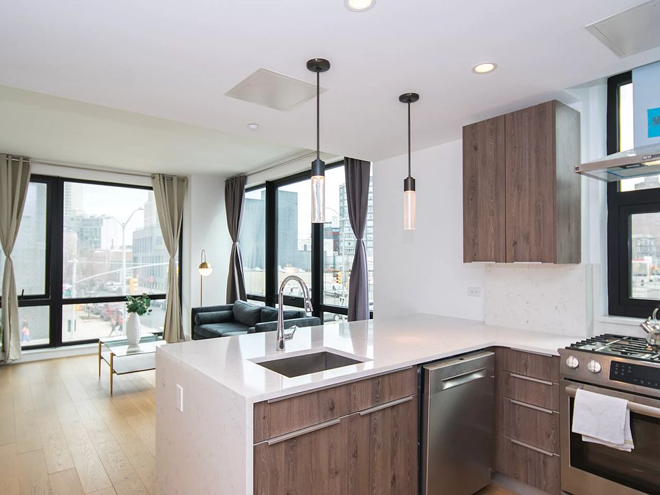 1st image of 46-20 11th St #2B