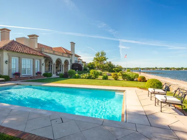 10 Bluff Point, Westport, CT 06880