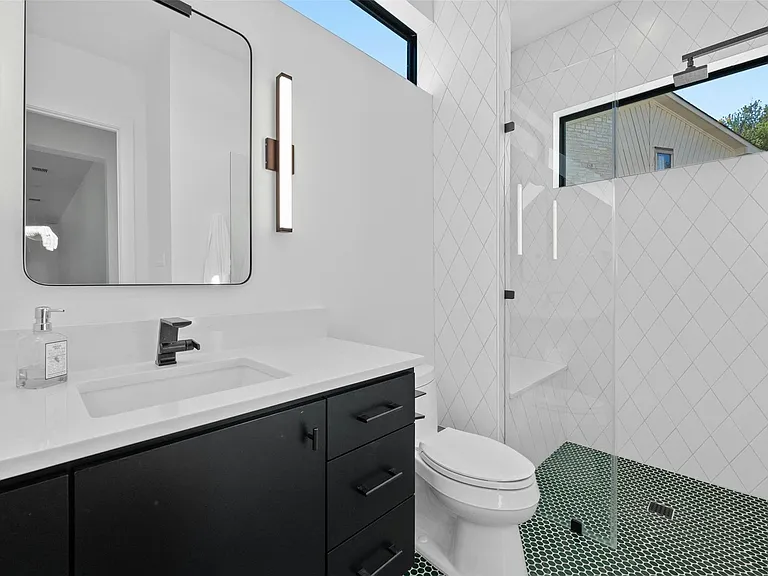 806 Sunfish St — Photo 29
