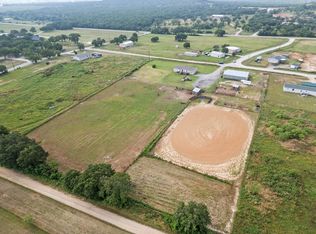 140 Kickapoo Ct, Lipan, TX 76462