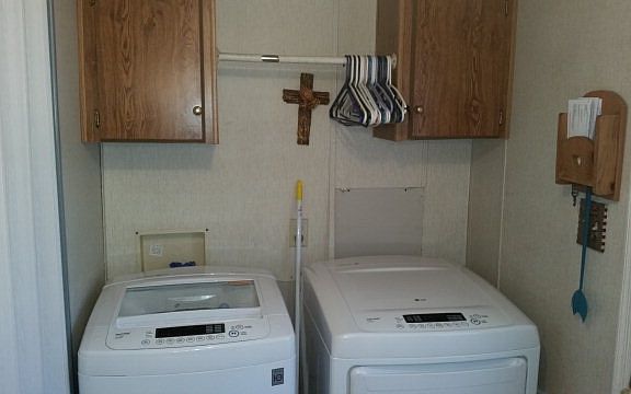 5th image of 157 Gillenwater Ln