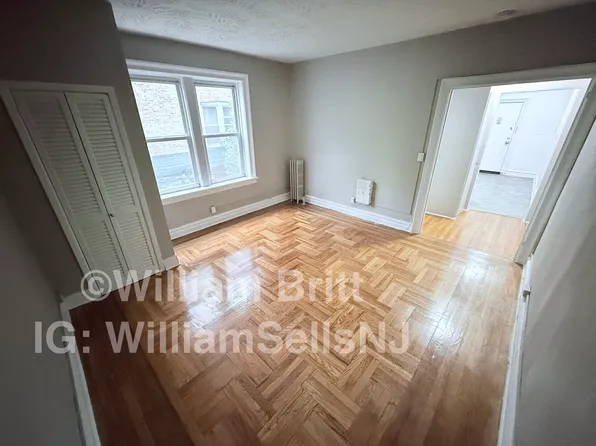 259 Grant Avenue image 13 of 21