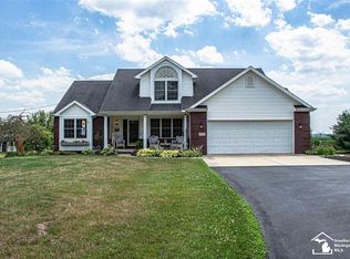 2211 E Rauch Rd, Erie, MI 48133