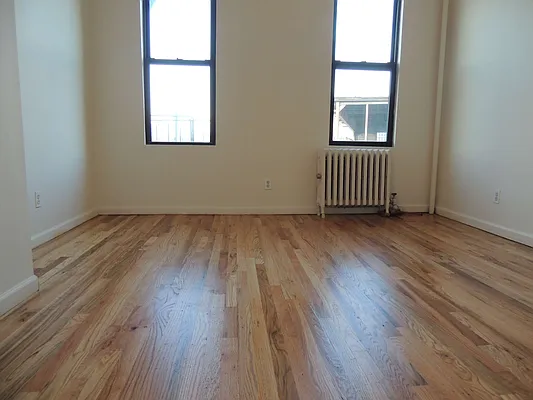 Rented by True Real Estate Group | media 18