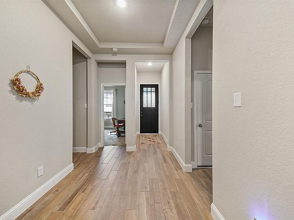 2nd image of 21335 Sierra Point Ln