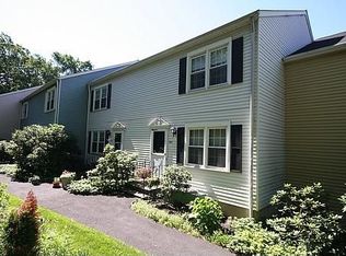 55 Mill Plain Rd #29-6, Danbury, CT 06810