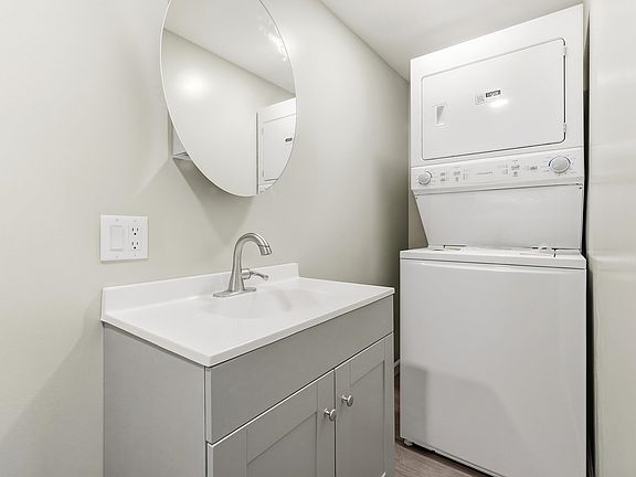 3rd image of 645 Angella St