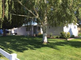 209204 E Schuster Rd, Kennewick, WA 99337