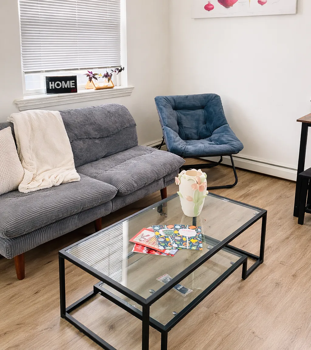 2 bed, 850 sqft, $1,850 — Photo 2