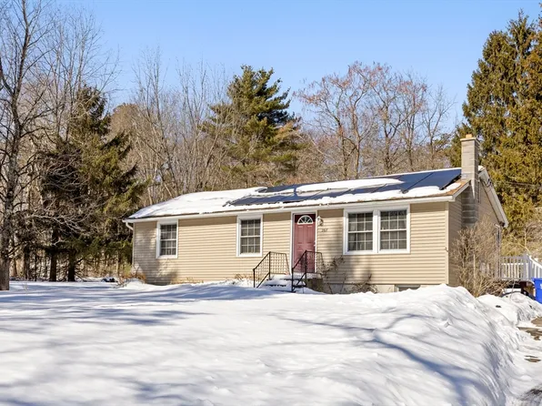 268 N Liberty St, Belchertown, MA 01007