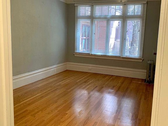 4th image of 838 Hyde St APT 9