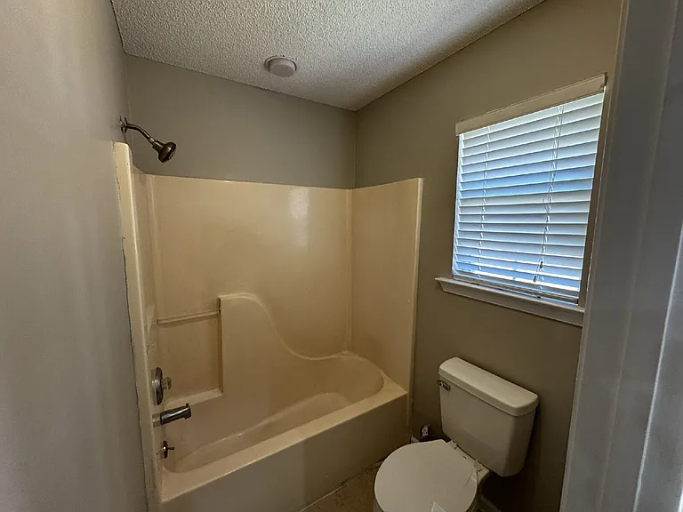 208 Easy St — Photo 17