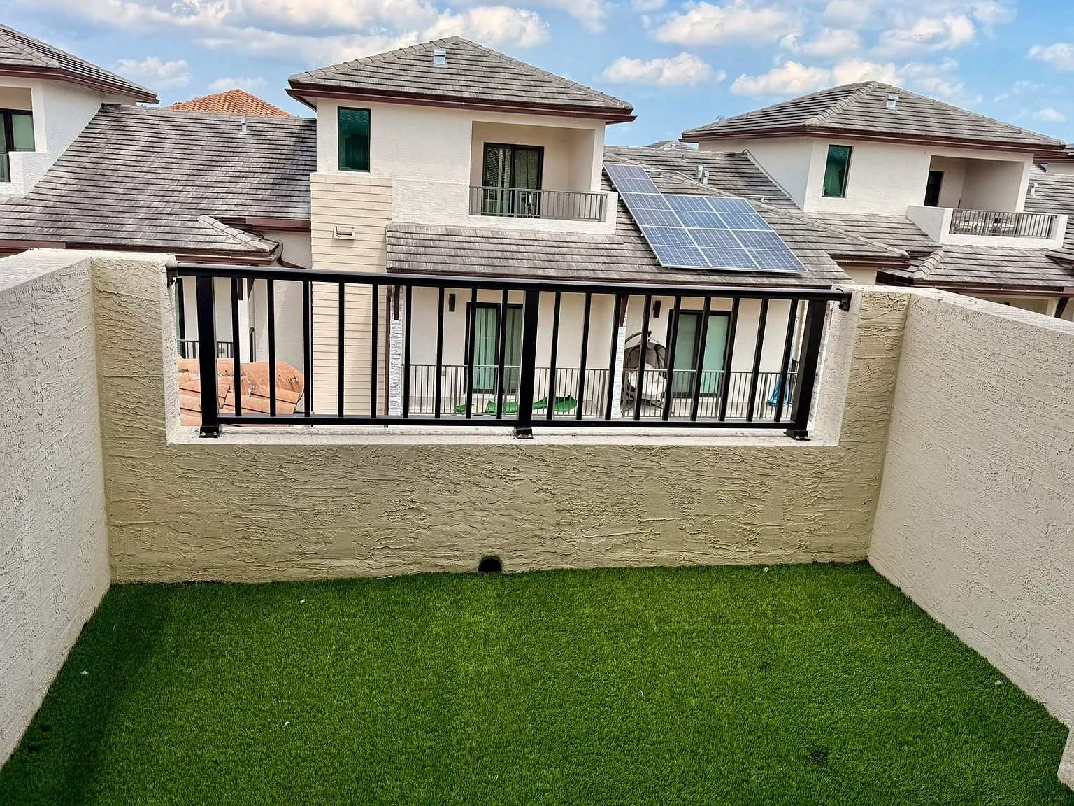 3 bed, 2.5 bath, 1300 sqft, $4,100 — Photo 4